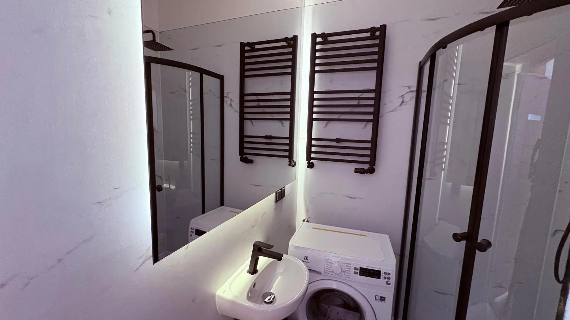 Apartament Wyjatkowe Gniazdko W Sercu Wroclawia